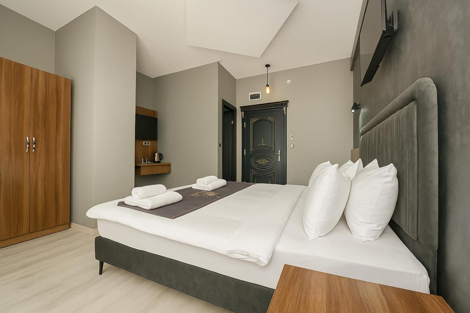 Hotel Monezza 3*