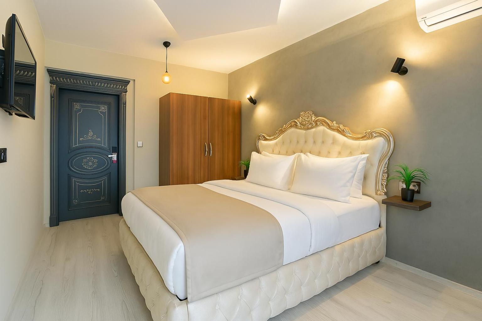 Monezza Avcilar Otel 3*