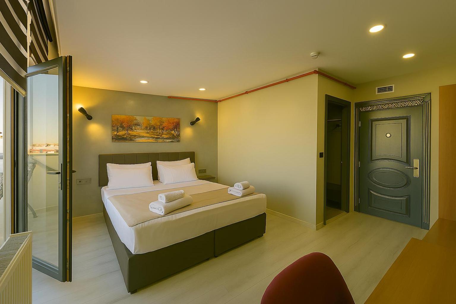 Monezza Avcilar Otel 3*